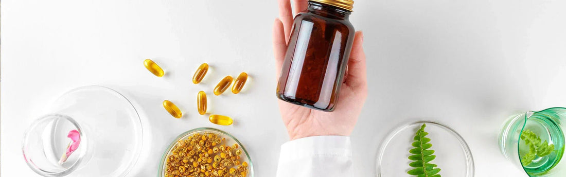 Natürliche und synthetische Supplements im Vergleich: Was passt zu dir? - MANIAC Nutrition